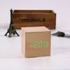 Reloj de Madera LED Multifuncional de Moda, Reloj Despertador Digital Perezoso Cuadrado Negro con Grano de Madera Silencioso Controlado por Voz Inteligente