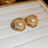Brincos Vintage com um Toque de Luxo Leve e Sofisticação, Design de Nicho, Moda Retrô, Brincos Versáteis e de Temperamento Exquisito para Mulheres