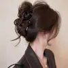 Elegante pinza de garra retro versátil, pinza de tiburón floral de lujo ligero primavera/verano, nuevo accesorio para el cabello de pinza de garra dulce y simple 2026