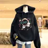 Nova blusa de moletom com capuz, forrada de fleece e espessa, de corte solto para mulheres, adequada para primavera e outono, estilo 2026, com estampas de desenhos animados e design de puxar