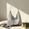 Bolso de lunares de gran capacidad estilo relajado para mujer, nuevo bolso de mano simple de moda 2026, bolso tipo cubo, bolso de hombro para el trabajo