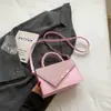 Bolsa Pequena Quadrada de Design Nicho para Mulheres 2025 Verão Nova Moda Artística Brilhante Diamante Bolsa de Ombro Bolsa Transversal Estilosa
