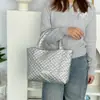 Nova Bolsa Tote de PU em Formato de Coração para Almoço para Trabalhadores de Escritório, Bolsa de Mão Portátil para Compras, Bolsa de Armazenamento para Itens Diversos
