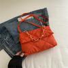Bolsa Textive 2024 Outono e Inverno Nova Moda Simples Prisma Ombro Transversal Corrente Simples Axila Pequena Bolsa Quadrada