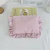 Bolsa de maquillaje con volantes estilo Ins, bolso de mano simple y elegante, bolsa de almacenamiento impermeable de nailon de color liso de gran capacidad
