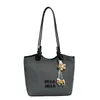 Bolsa Tote de Ombro Simples e Estilosa para Sobrancelha, Atacado Transfronteiriço de Moda, Grande Capacidade, Cor Sólida, Versátil para Trabalho e Deslocamento, para Mulheres