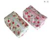 En stock bolsa de cosméticos rosa pequeña de cereza bolsa de cosméticos con estampado de tela floral bolsa de almacenamiento para artículos de tocador
