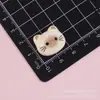 Accesorios de resina lindos y creativos de pez pequeño y gato, decoraciones DIY de pegamento de crema brillante, materiales para carcasas de teléfono y imanes de refrigerador al por mayor
