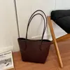 Bolsa Tote Fashion para o Dia a Dia de Grande Capacidade 2026 Verão Nova Popular Simples Bolsa de Ombro Personalizada Cor Sólida Bolsa de Axila