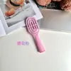 Pente para Massagem de Meridianos do Couro Cabeludo, Escova Modeladora de Cabelo para Volume Alto na Coroa, Mini Escova de Cabelo Portátil Personalizada