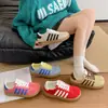 Zapatillas de Entrenamiento Alemanas de Cuero Suave para Mujer, Nuevo Estilo Primavera 2026, Punta Redonda con Cordones Versátiles Suela Suave Tenis Rojos, Zapatos Deportivos Casuales
