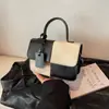 Outono de 2026 Novo Design Vintage Moda Feminina Versátil Bolsa Transversal Pequena Quadrada de Mão Bolsas Femininas no Atacado