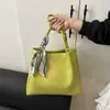Bolso de hombro de moda para mujer, novedad de 2025, sencillo, informal, de gran capacidad, elegante, para ir al trabajo.