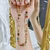 Pulsera de cristal de caramelo cuadrado de lujo y estilo nuevo para mujer, diseño de nicho, collar con arcoíris y aretes chapados en oro de 18 quilates.