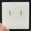 Pendientes retro vintage de la época medieval, de entrada de nicho, de lujo, de alta gama, de moda, estilo cortesano, elegantes pendientes de perlas.