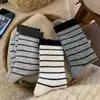 Meias Grossas de Inverno Femininas, Meias Modernas com Listras de Renda em Blocos de Cor Quente, Meias de Cano Médio, Meias Femininas, Meias Largas, Meias Longas Femininas