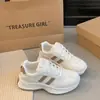 Zapatos Deportivos Populares de Suela Gruesa para Mujer 2025 Primavera y Otoño Nuevos Estudiantes Versátiles Zapatos de Papá Casuales Zapatos de Entrenamiento Moral Talla Grande 42