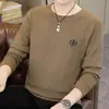 Sudadera jacquard de otoño e invierno para hombre, camiseta de manga larga, cuello redondo, camisa de corte slim moderna, top casual elegante para hombre