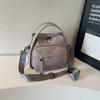 Bolsa Casual Leve Simples de Nylon Transfronteiriça 2025 Moderna Versátil Feminina Transversal Bolsa de Ombro Bolsa de Mão