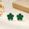 Pendientes Populares de Trébol de Cinco Hojas de Acero de Titanio Transfronterizos para Mujer, Pendientes de Alta Gama, Estilo Nuevo, Pendientes Elegantes, Lujo Ligero, No se Desvanecen