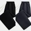 Novas calças de veludo cotelê para homens, moda outono, estilo jovem moderno, em estoque, calças versáteis de corte reto, calças casuais masculinas para atividades ao ar livre