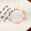 Pulseira Elegante de Trevo de Quatro Folhas Nova Moda Transfronteiriça para Mulheres Exquisita Ins Alto Padrão Elegante Versátil Simples Nicho Acessível Luxo