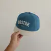 Gorro de bebé otoño e invierno nuevo coreano con bordado m gorra de ala corta para hombre y mujer visera solar para bebé gorra de béisbol cálida