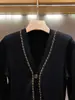 [Em Estoque] Personalizável Shenzhen Nanyou Roupas Femininas de Alta Qualidade Outono Novo Estilo Corrente Estilo Coco Chanel Decoração Malha Decote V