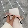 Óculos de sol femininos retrô estilosos sem aro retangular cor degradê óculos de sol femininos para viagem de verão