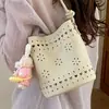 Bolso Cubo Calado Estilo Extranjero para Mujer, Nuevo Verano 2026 Moda Nicho Súper Popular Bolso de Hombro Cruzado para Viajes