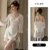 Vestido de Alça de Renda de Seda Rosa com Bojo Estampa de Bolinhas Puro Desejo Camisola Doce Camisola para Dormir Roupão Conjunto para Casa XK7262