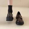 Mocassins Femininos 2023 Estilo Britânico Couro Genuíno Macio Sapatos Femininos da Moda Primavera e Outono Solado Grosso Retrô Slip-On Sapatos de Couro com Solado Grosso para Aumento de Altura