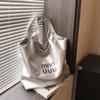 Bolsa Tote Fashionável de Mão para Mulheres Estilo Coreano Simples e Fofa Bolsa de Braço para Meninas Verão 2025 Nova Bolsa de Ombro Versátil