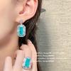 Anillo geométrico rectangular de zafiro de hielo Nika, diseño chapado en oro de 18 quilates, conjunto de pendientes de circonita Caibao medievales