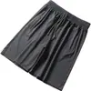 Pantalones cortos de seda de hielo para hombre, ropa de verano, pantalones cortos deportivos holgados, de malla hueca, transpirables, casuales, pantalones grandes para personas con sobrepeso