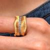 Libro Rojo Explosivo Estilo Retro de Corte Anillo Hoja de Plátano Anillo de Diamante de Lujo Ligero para Mujer Artesanía Italiana Cepillada