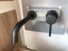 Kaiping Youjia baño caja empotrada oculta manija única boquilla de agua redonda fija negro mate grifo oculto de pared 31069