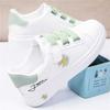 Zapatos blancos de velcro para mujer Primavera y Otoño nuevos versátiles planos estilo coreano estudiante zapatos de una sola capa celebridad de internet transpirables zapatos de plataforma para correr