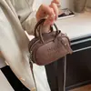 Bolsa de Mão Retrô 2025 Nova Moda Bolsa Feminina de PU Macio Estilo Coreano Pequena Bolsa de Ombro Textura de Nicho Mini Bolsa Transversal