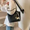 Bolsa Texturizada de Grande Capacidade para Mulheres, Novo Estilo Verão 2025 Bolsa de Ombro, Bolsa Tote Texturizada Simples Retrô para o Dia a Dia