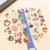 30 accesorios para joyería DIY: Árbol de Navidad de dibujos animados estilo gota de aceite, muñeco de nieve, Papá Noel y campanas como colgantes de regalo hechos de aleación de zinc