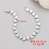 Nuevo brazalete geométrico ovalado triangular de plata de alta venta transfronteriza europea y americana para mujer, simple, de lujo ligero, versátil, joyería de alta gama
