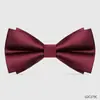 Collar rojo ceremonia de boda novio traje de boda moño compromiso padrino corbata corbata traje color sólido