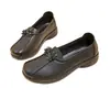 Zapatos Elegantes para Mamá con Suelas Suaves y Diseño Ligero, Otoño 2026 Nuevos Casuales de Punta Redonda Ultraligeros Retro Antideslizantes Zapatos de Suela Plana para Mujeres de Mediana Edad y Mayores