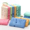 Toalla cuadrada de microfibra suave y absorbente de 350g con estampado de dibujos animados, procesamiento de fábrica de Gaoyang, personalizada para comercio exterior transfronterizo