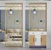 Divisória de Tela em Aço Inoxidável de Luxo Leve em Novo Estilo Chinês para Sala de Estar, Hall de Entrada e Vestíbulo, Apresentando Padrões Florais Simples Vazados para Decoração e Divisão