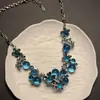 Collar de Flor Azul para Mujer, Fresco y Elegante, Lujo Ligero, Artesanía Pesada, Cadena Corta para Clavícula de Vestido de Noche, Accesorio de Nicho de Gama Alta