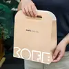 Bolsa para Empaque de Café de Celebridad de Internet Bolsa de Papel Kraft con Hebilla Creativa Bolsa para Llevar Bebidas de Té con Leche Bolsa Impresa con Logo