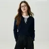 Suéter feminino de cashmere puro, espessado, design falso de duas peças, gola redonda, camada interna quente, casual e moderno, perfeito como peça básica ou suéter