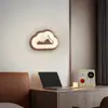 Incluye instalación. Lámpara de pared estilo vintage, diseño retro de nube, adecuada para mesita de noche de dormitorio o pared de fondo de sala de estar, hecha de madera maciza, iluminación Zhongshan